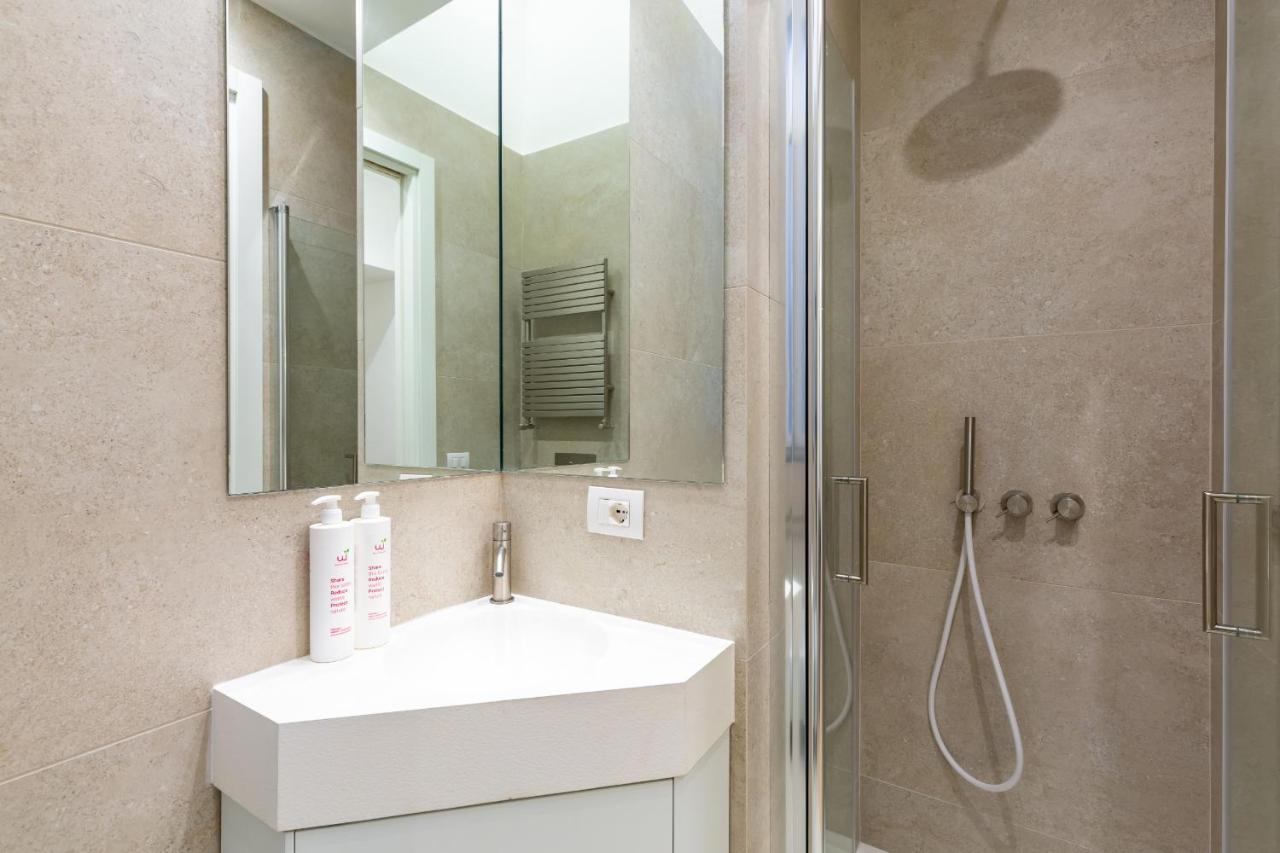 Cozy In Chiaia District By Wonderful Italy Appartement *